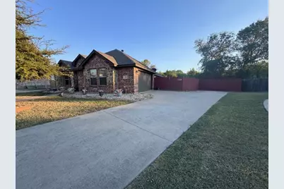 902 Blue Quail Run, Glenn Heights, TX 75154 - Photo 22