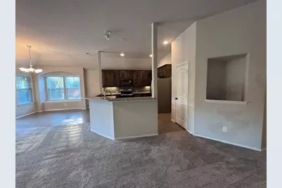 902 Blue Quail Run, Glenn Heights, TX 75154 - Photo 4