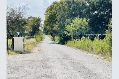 234 Hcr 2205, Aquilla, TX 76622 - Photo 12