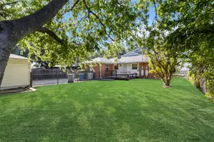 6317 Ravendale Ln, Dallas, TX 75214 - Photo 14