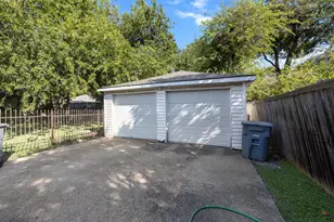 6317 Ravendale Ln, Dallas, TX 75214 - Photo 16