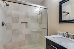 702 Pebble Beach Dr, Garland, TX 75043 - Photo 16