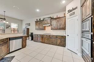 9113 Canyon Creek Dr, Rowlett, TX 75088 - Photo 14