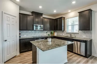 3652 Highland Bayou Drive, Celina, TX 75078 - Photo 10