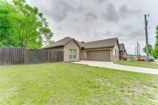 112 Ryburn St, Waxahachie, TX 75165 - Photo 2