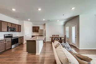 932 Juno Ln, Denton, TX 76209 - Photo 8