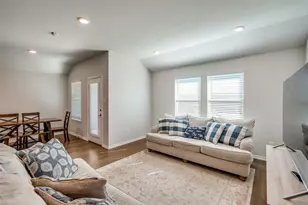 932 Juno Ln, Denton, TX 76209 - Photo 6