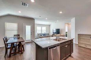 932 Juno Ln, Denton, TX 76209 - Photo 12