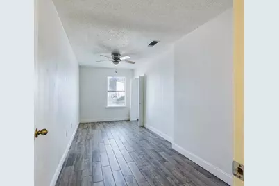 1432 W Torrey Street, Granbury, TX 76048 - Photo 16