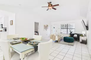 1432 W Torrey St, Granbury, TX 76048 - Photo 2