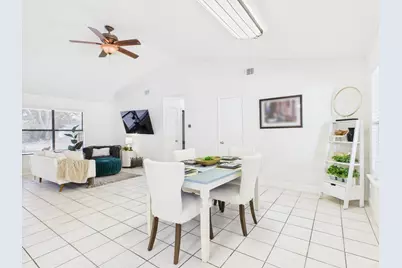 1432 W Torrey Street, Granbury, TX 76048 - Photo 6