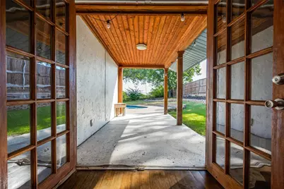 2910 S Country Club Road, Garland, TX 75043 - Photo 16