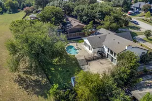 2910 S Country Club Rd, Garland, TX 75043 - Photo 38