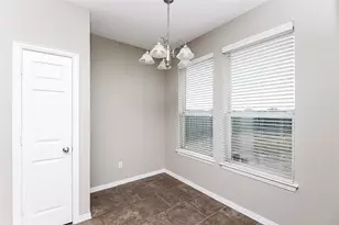 213 Kennedy Dr, Crowley, TX 76036 - Photo 4