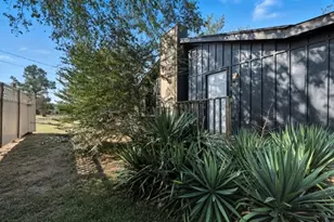 1811 Main St, Sulphur Springs, TX 75482 - Photo 8