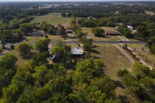 1811 Main St, Sulphur Springs, TX 75482 - Photo 14