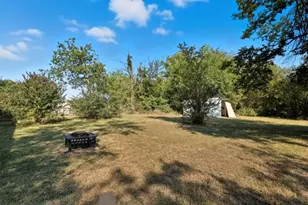 1811 Main St, Sulphur Springs, TX 75482 - Photo 12