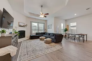 11209 Autry Ridge Ln, Aubrey, TX 76227 - Photo 4