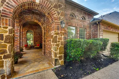 1604 Creek Crest Drive, McKinney, TX 75071 - Photo 2