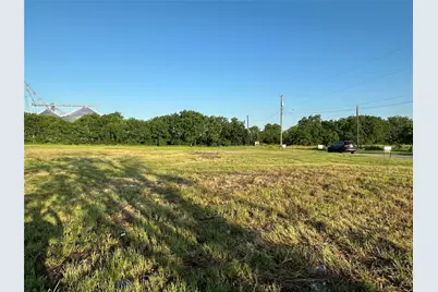 523 W Oak Street, Gunter, TX 75058 - Photo 1