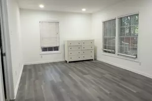 306 Broadmoor, Arlington, TX 76010 - Photo 2