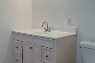 306 Broadmoor, Arlington, TX 76010 - Photo 4