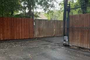 306 Broadmoor, Arlington, TX 76010 - Photo 12