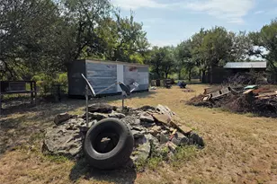 135 Elm St, Palo Pinto, TX 76484 - Photo 18