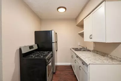 1037 E Tucker Street #102, Fort Worth, TX 76104 - Photo 4