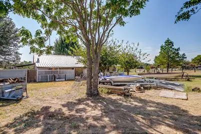 1035 Summit Drive, Springtown, TX 76082 - Photo 36