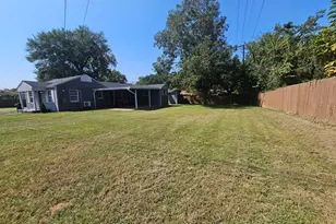 319 Lowe St, Palestine, TX 75803 - Photo 32