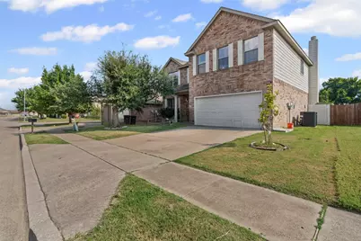 2433 Galemeadow Drive, Fort Worth, TX 76123 - Photo 4