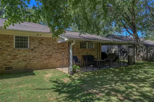 112 Pecan St, Whitesboro, TX 76273 - Photo 24