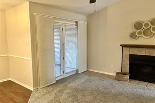 1304 Harwell Dr, Arlington, TX 76011 - Photo 6