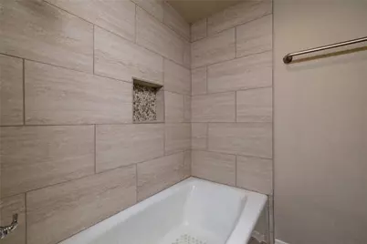 4920 Byers Avenue #B, Fort Worth, TX 76107 - Photo 32