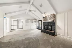 9917 Sandalwood Dr, Woodway, TX 76712 - Photo 10