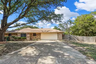 9917 Sandalwood Dr, Woodway, TX 76712 - Photo 32