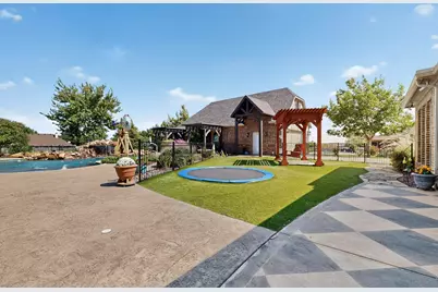 1221 E Secretariat Drive, Terrell, TX 75160 - Photo 36