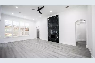 1810 Winterberry Trail, Garland, TX 75040 - Photo 10