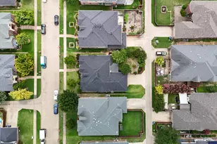 1810 Winterberry Trail, Garland, TX 75040 - Photo 4