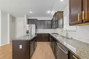 10337 Pear Valley Rd, McKinney, TX 75072 - Photo 8