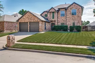 305 Ravenna Rd, Lake Dallas, TX 75065 - Photo 2