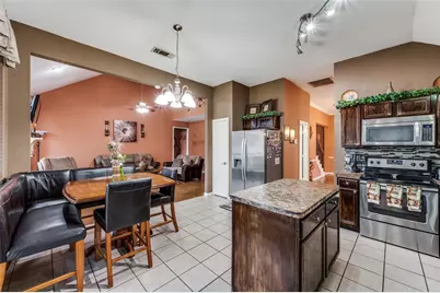 305 Ravenna Road, Lake Dallas, TX 75065 - Photo 14