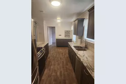 12911 Mitchwin Road, Farmers Branch, TX 75234 - Photo 10