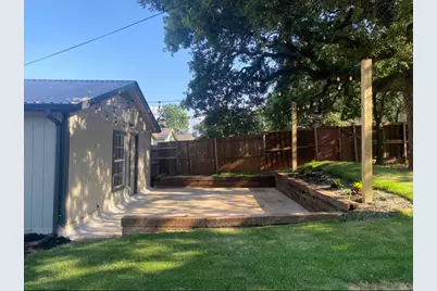729 Hettie Street, Denton, TX 76209 - Photo 12