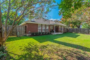 6405 Redstone Dr, Arlington, TX 76001 - Photo 24