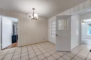 1706 W College St, Sherman, TX 75092 - Photo 8