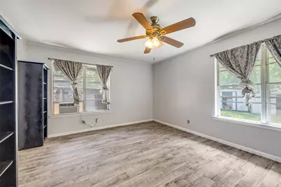 1706 W College Street, Sherman, TX 75092 - Photo 14