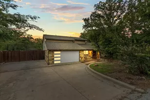 3427 Lakewood Ln, Flower Mound, TX 75022 - Photo 2