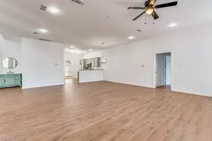 600 Loch Chalet Ct, Arlington, TX 76012 - Photo 14